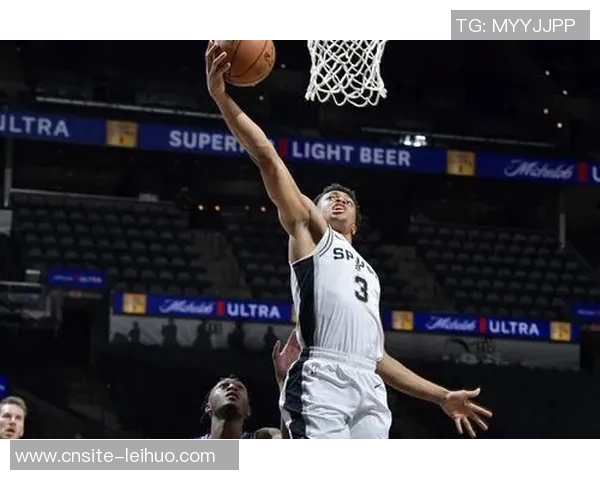 凯尔登谈抢前场板的重要性与成为能量球员的决心