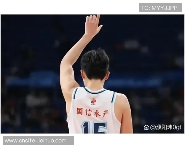 杨瀚森在强敌面前展现勇气上半场表现对比下半场更胜一筹 杨瀚森在强敌面前展现勇气上半场表现对比下半场更胜一筹