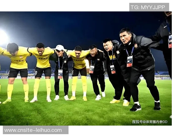 西海岸团队揭秘邵佳一的时间管理秘诀与低调生活方式 西海岸团队揭秘邵佳一的时间管理秘诀与低调生活方式