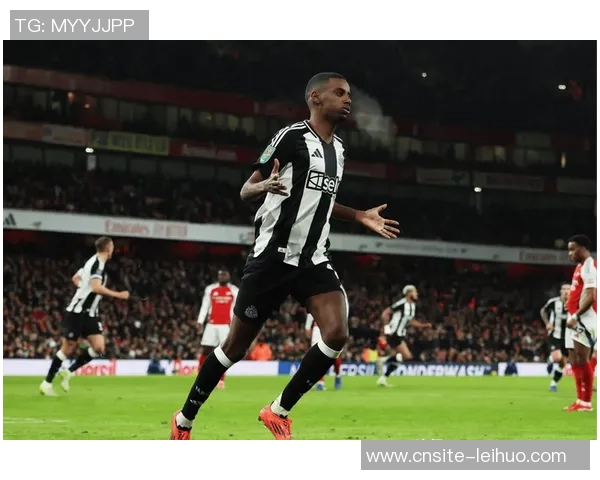 伊萨克在利物浦表现不佳触球射门数据显著下降对比纽卡分析